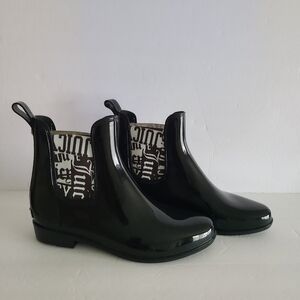 NWOT Juicy Couture Romance rain boots sz.9